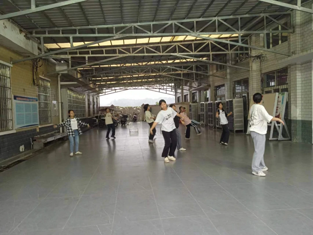 为什么参加篮球辅导可以帮助孩子更好地成长_1